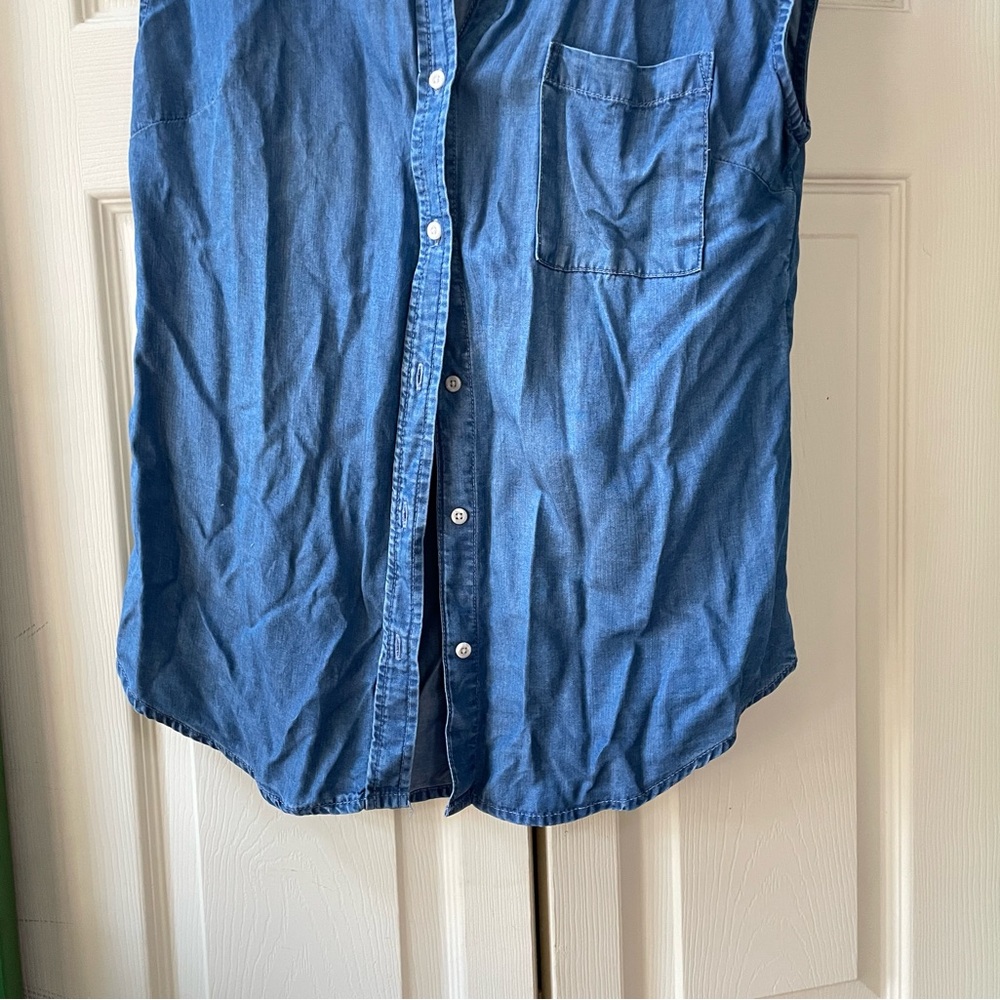 Merona Blue Sleeveless Denim Top - Picture 3 of 9